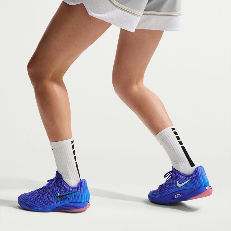 NIKE HO26 10/1 NIKE CAITLIN 1 EP レーサーブルー/マルチカラー IH7421-400