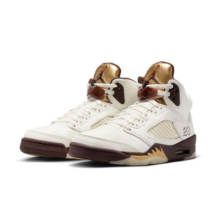 JORDAN BRAND SP25 1/22 WMNS AIR JORDAN 5 RETRO アース/メタリックゴールド-セイル-モスリン DD9336-200
