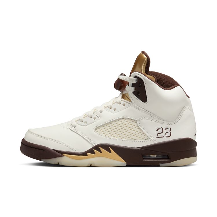 JORDAN BRAND SP25 1/22 WMNS AIR JORDAN 5 RETRO アース/メタリックゴールド-セイル-モスリン DD9336-200