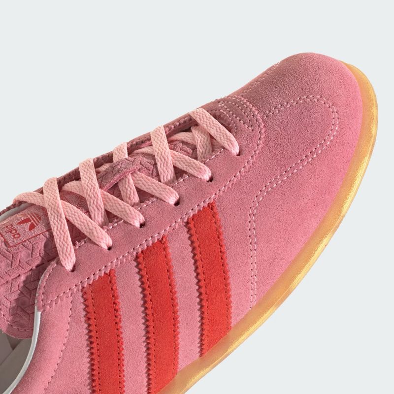 adidas 26Q2 adidas GAZELLE LO PRO W ピンクスパーク/レッド/ガム IH6945