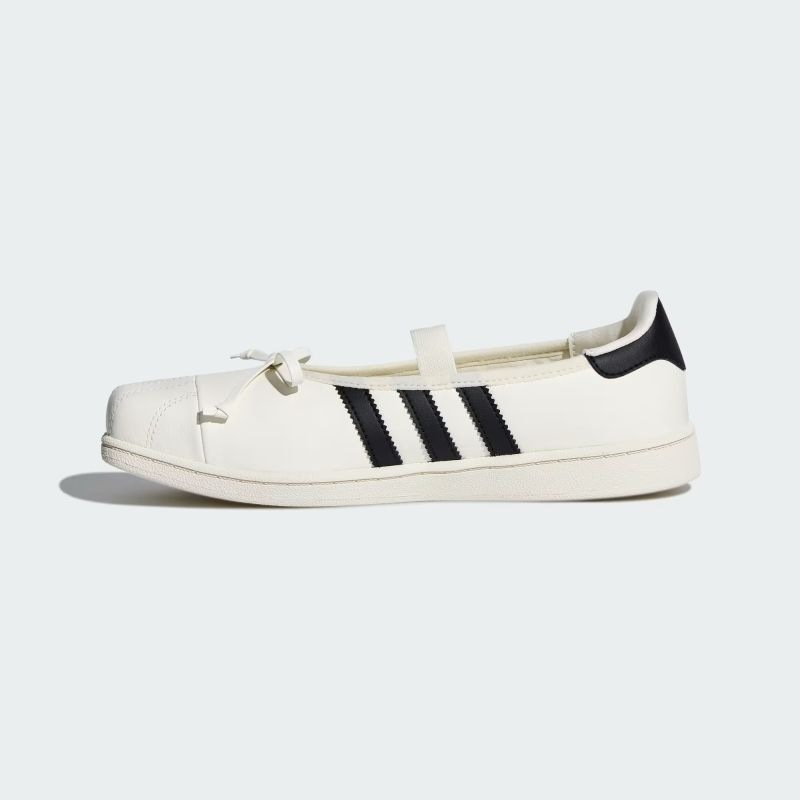 adidas 26Q4 9/1 ADILUNA S2 x JENNIE SUPERSTAR SQ BALLET W オフホワイト/コアブラック/オフホワイト LB3786