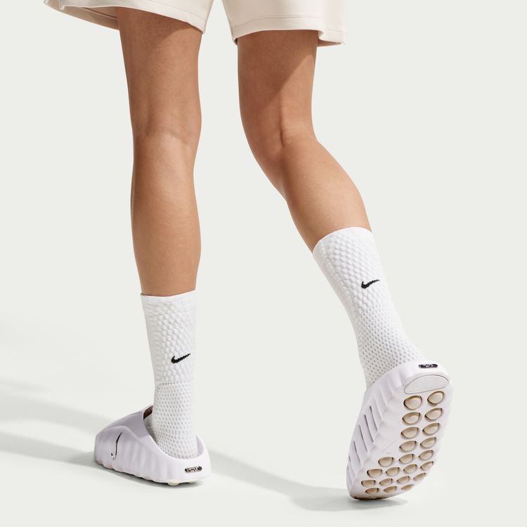 NIKE HO26 10/1 NIKE WMNS MIND 001 サミットホワイト/ファントム