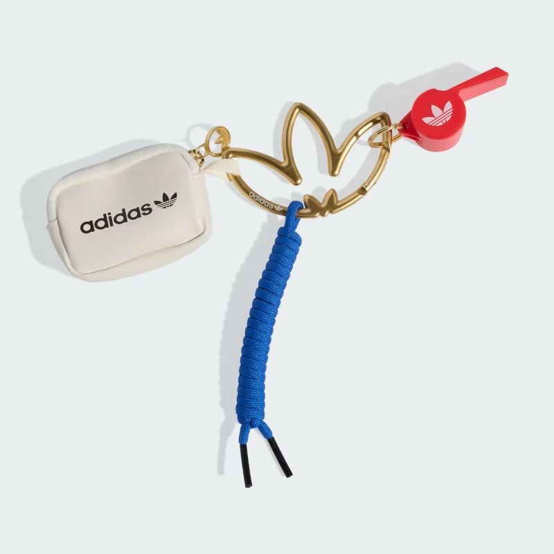 【アディダスオリジナルス/キーチェーン】adidas 26Q1 KEY CHAIN ゴールドメタリック/セミルシッドレッド/ブルー KE2334