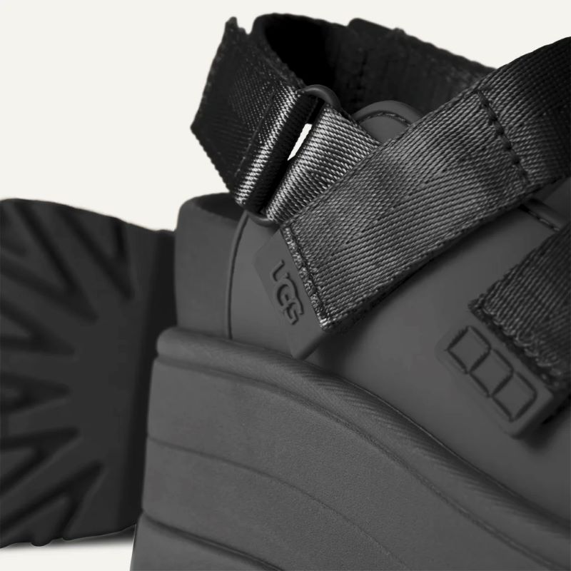 セール20%オフ】UGG S25 3/13 W GOLDENRISE BLACK 1167431-BLK