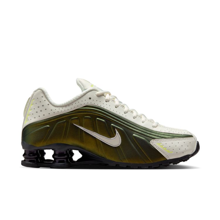【セール30%OFF】NIKE SU25 NIKE WMNS SHOX R4 セイル/ライトレモンツイスト-オフノワール IB8062-133
