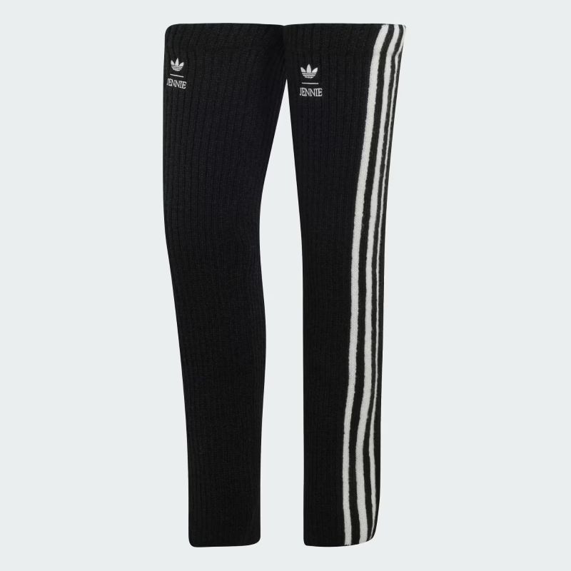 adidas 26Q4 9/1 ADILUNA S2 x JENNIE LEG WARMERS ブラック/ホワイト LD4843