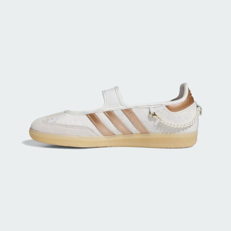 adidas 26Q4 adidas SAMBA JANE W クリスタルホワイト/サプライヤーカラー LA6407