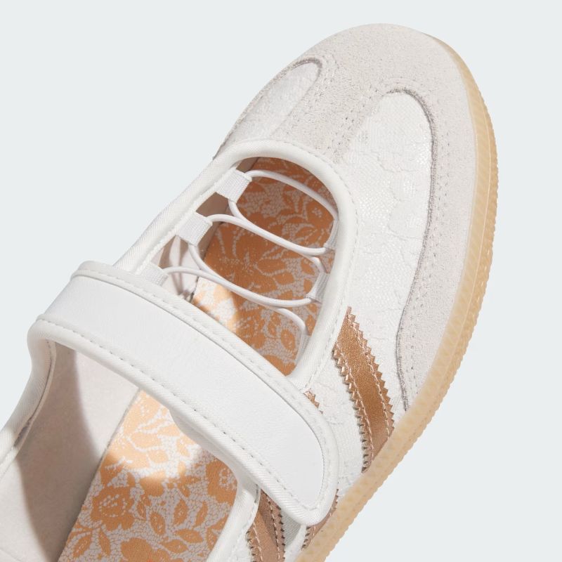 adidas 26Q4 adidas SAMBA JANE W クリスタルホワイト/サプライヤーカラー LA6407