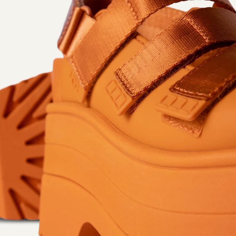 【セール30%オフ】UGG S25 3/13 W GOLDENRISE DARK APRICOT 1167431-DCT ダークアプリコット