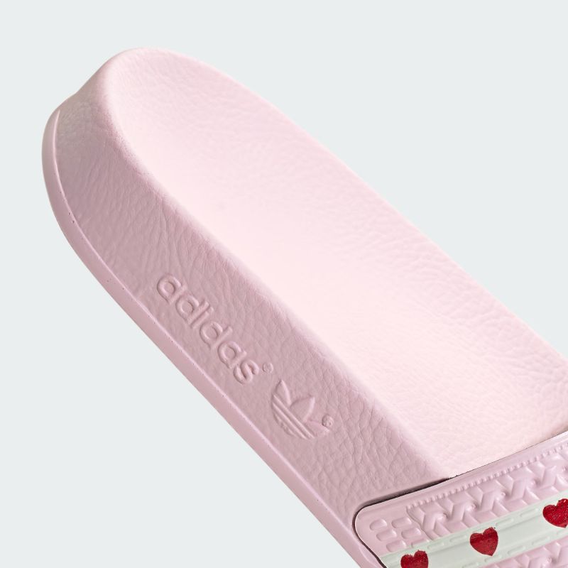 adidas 26Q1 adidas ADILETTE W クリアピンク/オフホワイト/ベタースカーレット JQ8575