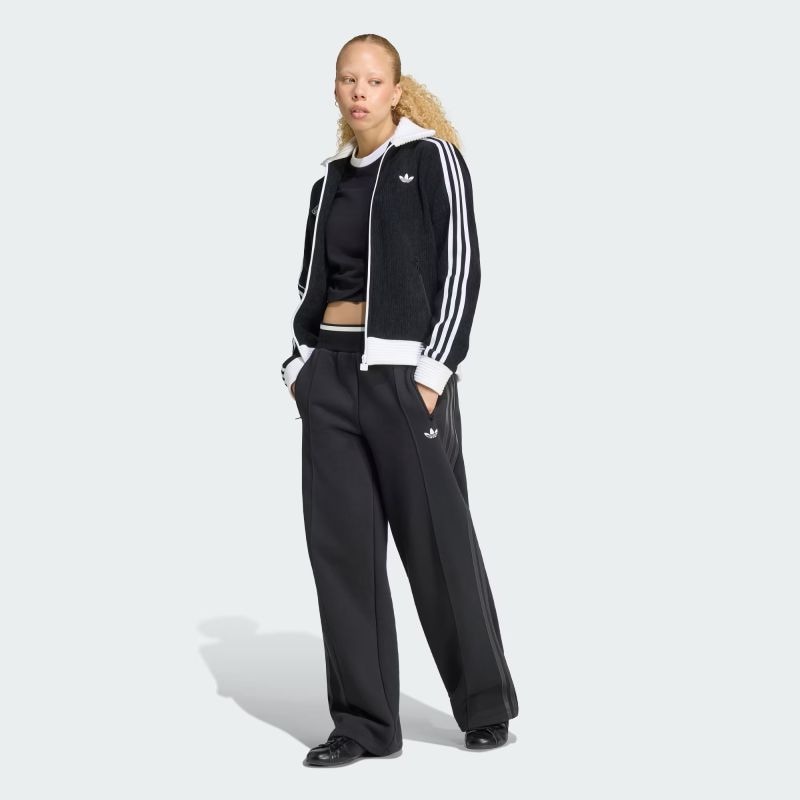 adidas 26Q4 9/1 ADILUNA S2 x JENNIE FAN OG TT ブラック LD8924