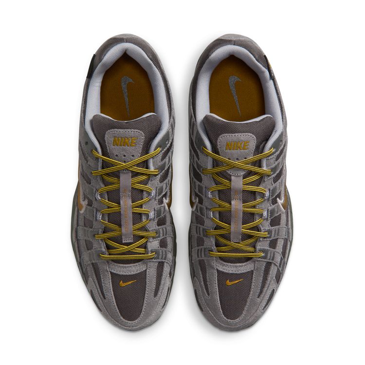 NIKE SP26 NIKE P-6000 PRM ミディアムアッシュ/ゴールデンホップ