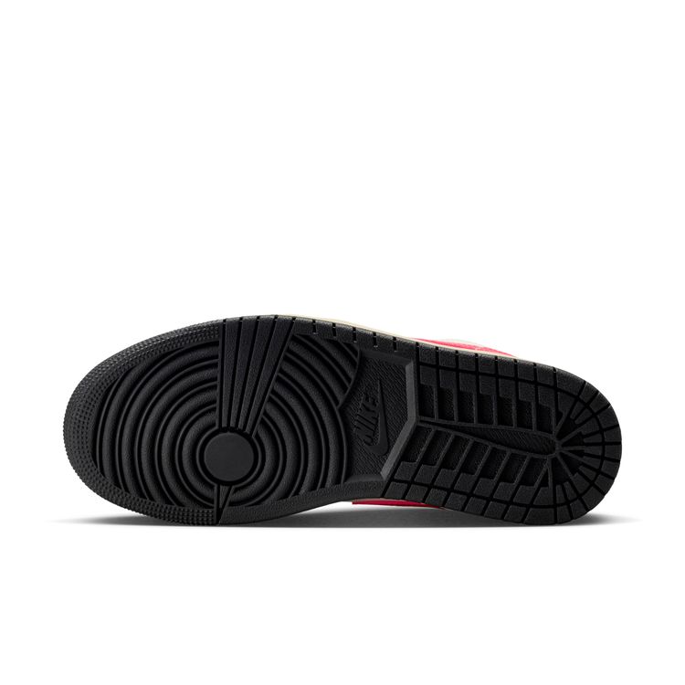 JORDAN BRAND SP26 WMNS AIR JORDAN 1 LOW ペールアイボリー/レーサーピンク-ブラック-モスリン DC0774-107