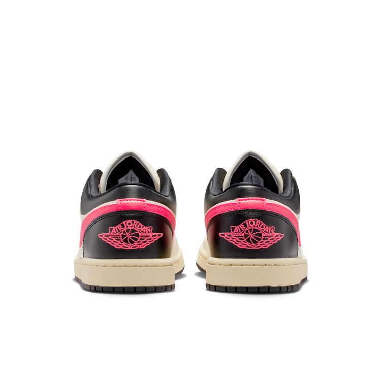 JORDAN BRAND SP26 WMNS AIR JORDAN 1 LOW ペールアイボリー/レーサーピンク-ブラック-モスリン DC0774-107