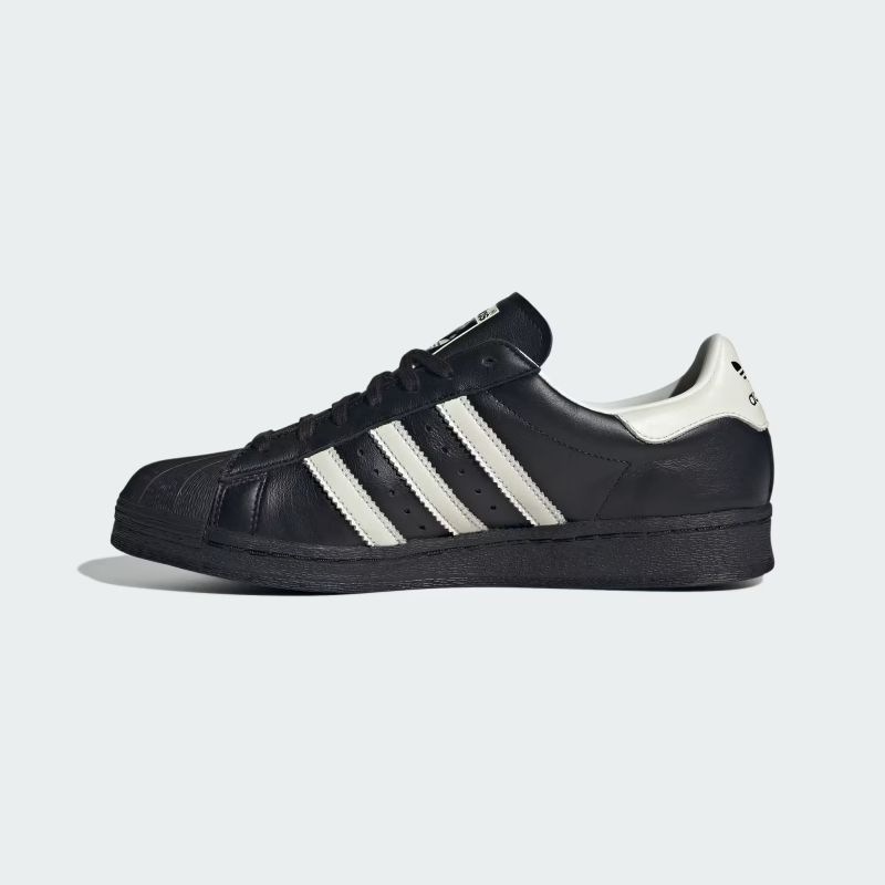 adidas 26Q3 adidas SUPERSTAR 82 GTX コアブラック/オフホワイト/コアブラック KI7819