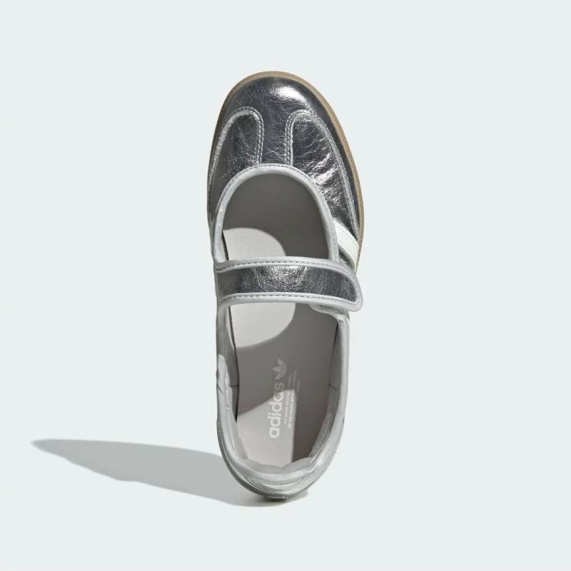 adidas 26Q3 adidas SAMBA JANE W シルバーメタリック/オフホワイト/ガム KK2502