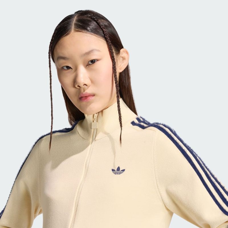 adidas 26Q3 adidas KNITTED FIREBIRD TRACK TOP ウォームバニラ/ナイトインディゴ KS6797