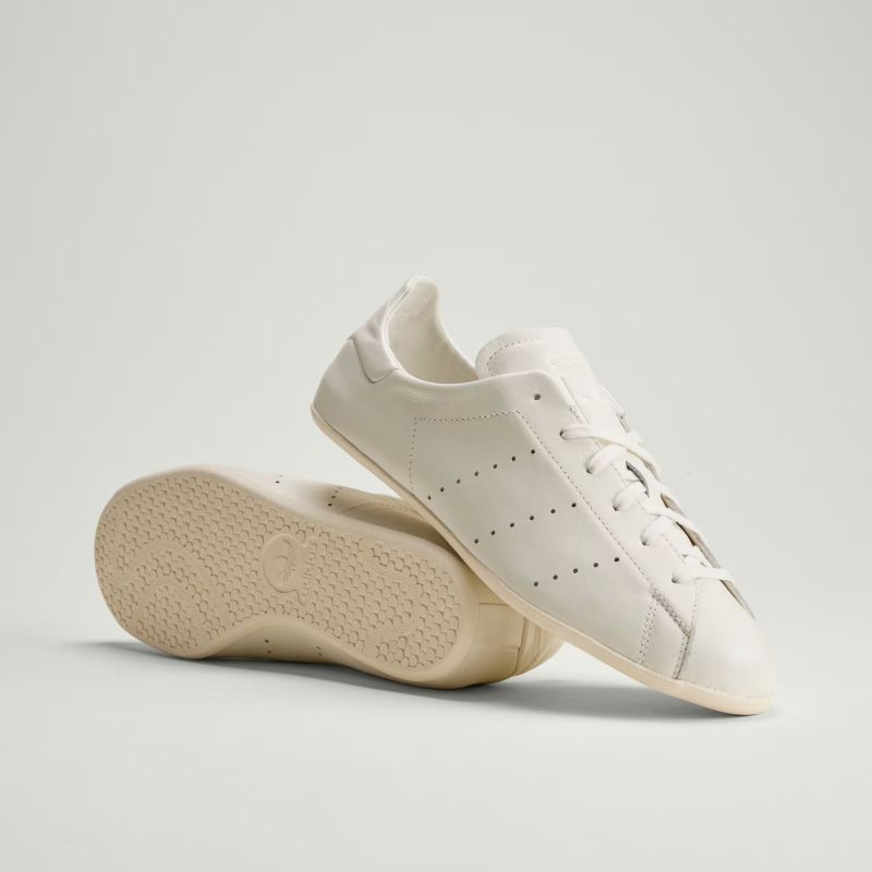 adidas 26Q3 adidas STAN SMITH LO PRO W クラウドホワイト/クラウドホワイト/クラウドホワイト JR5700