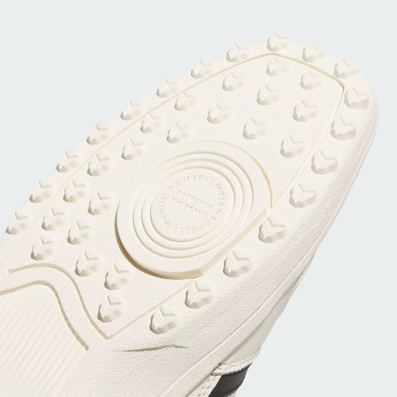 adidas 26Q3 adidas FORUM SQ TRAINER W クリームホワイト/コアブラック/クリームホワイト KK1587
