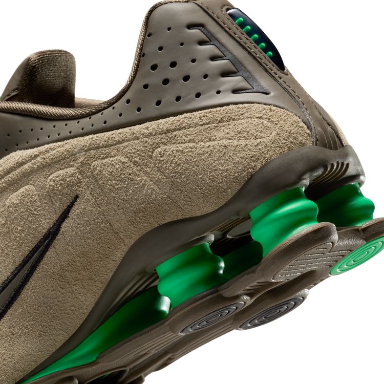 NIKE FA25 NIKE WMNS SHOX R4 オリーブカーキ/オリーブカーキ