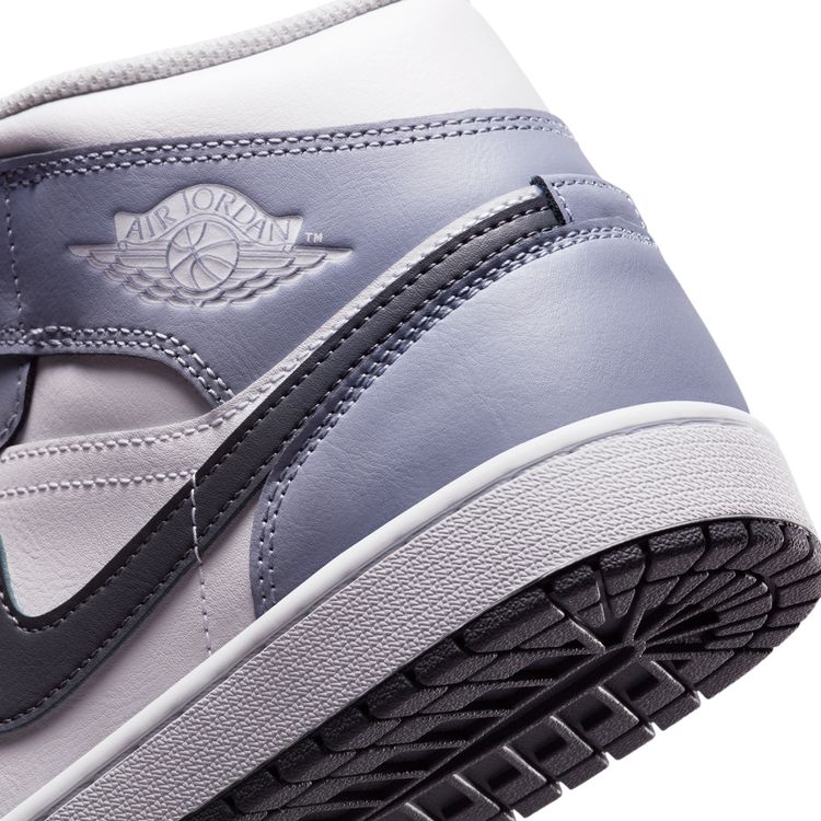 シューズ(男性用) Air Jordan 1 NIKE ナイキ/NIKE WMNS Air Jordan 1 High Sage XX 