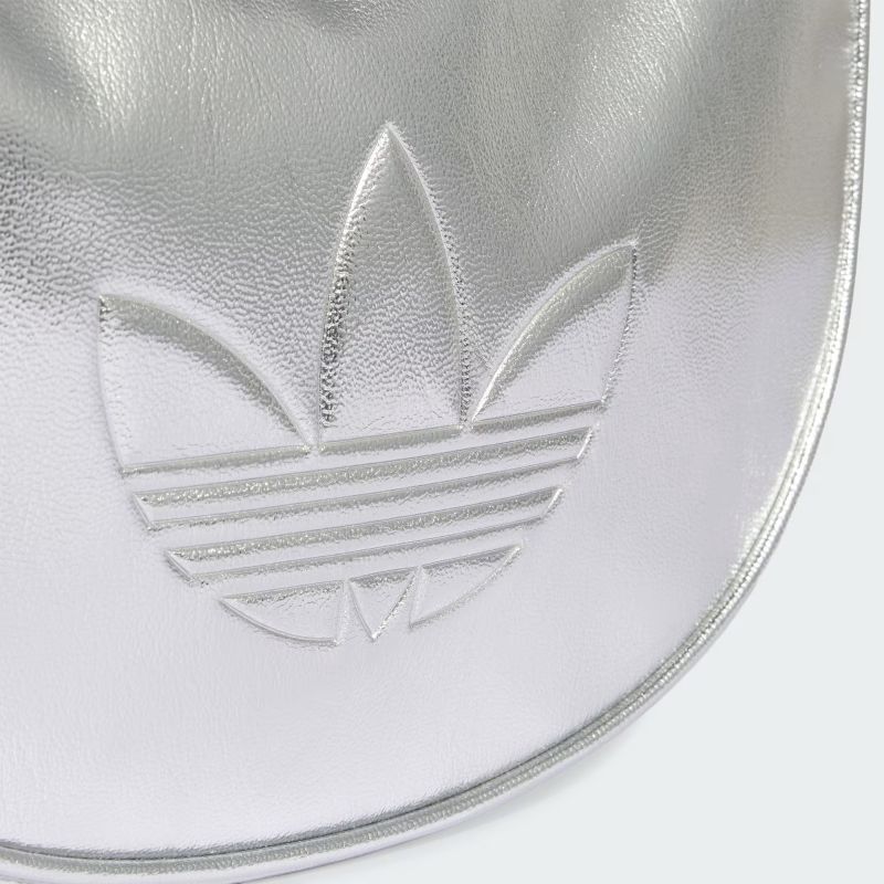 adidas 26Q3 ADICOLOR HALF CRESCENT BAG METALLIC PU