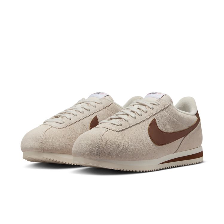 NIKE HO25 NIKE WMNS CORTEZ ライトオールウッド ブラウン/ファウナブラウン-セイル IB1857-100