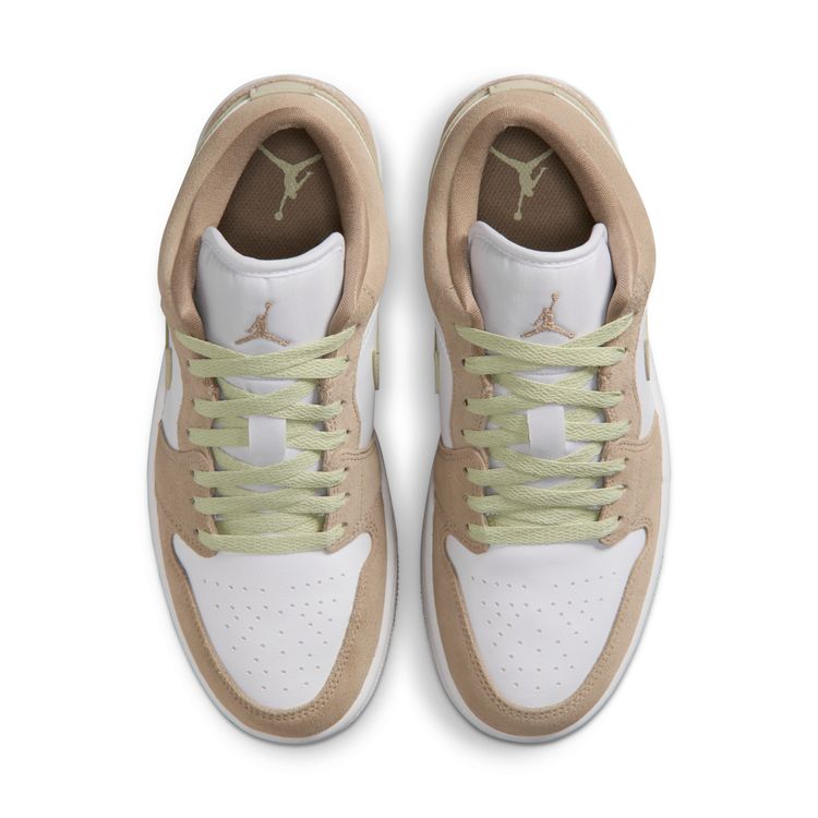 JORDAN BRAND SU26 WMNS AIR JORDAN 1 LOW カーキ/ホワイト-オリーブ オーラ-セイル DC0774-204