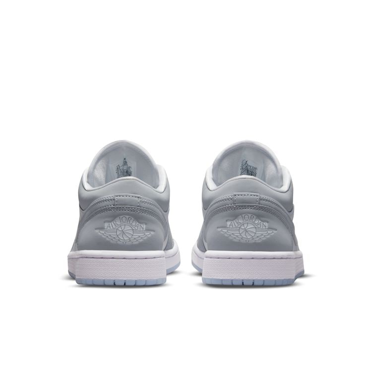 JORDAN BRAND FA26 WMNS AIR JORDAN 1 LOW ホワイト/ウルフグレー-アルミニウム DC0774-105