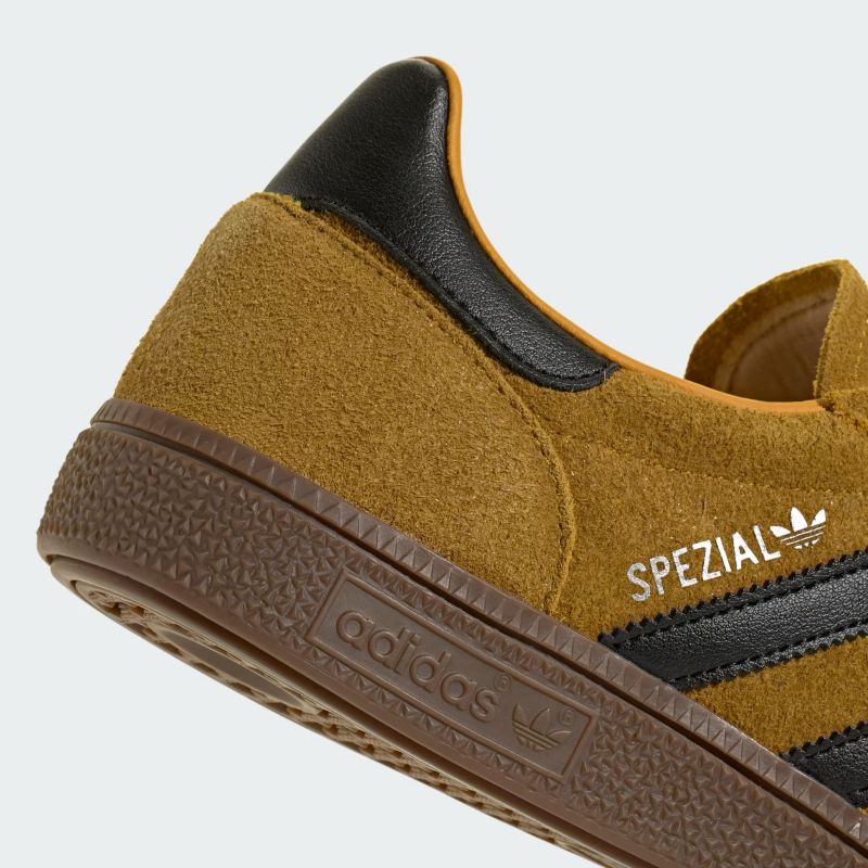 adidas 26Q4 adidas HANDBALL SPEZIAL ビクトリーゴールド/コアブラック/ガム KJ7415
