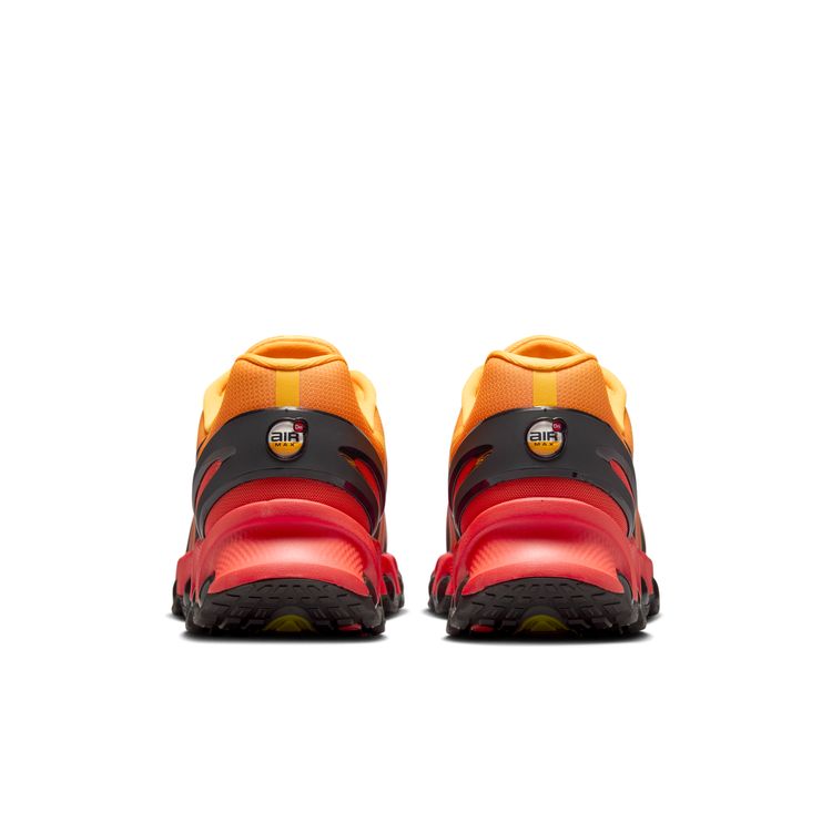 セール30%OFF】NIKE SU25 4/3 NIKE AIR MAX DN8 チームオレンジ