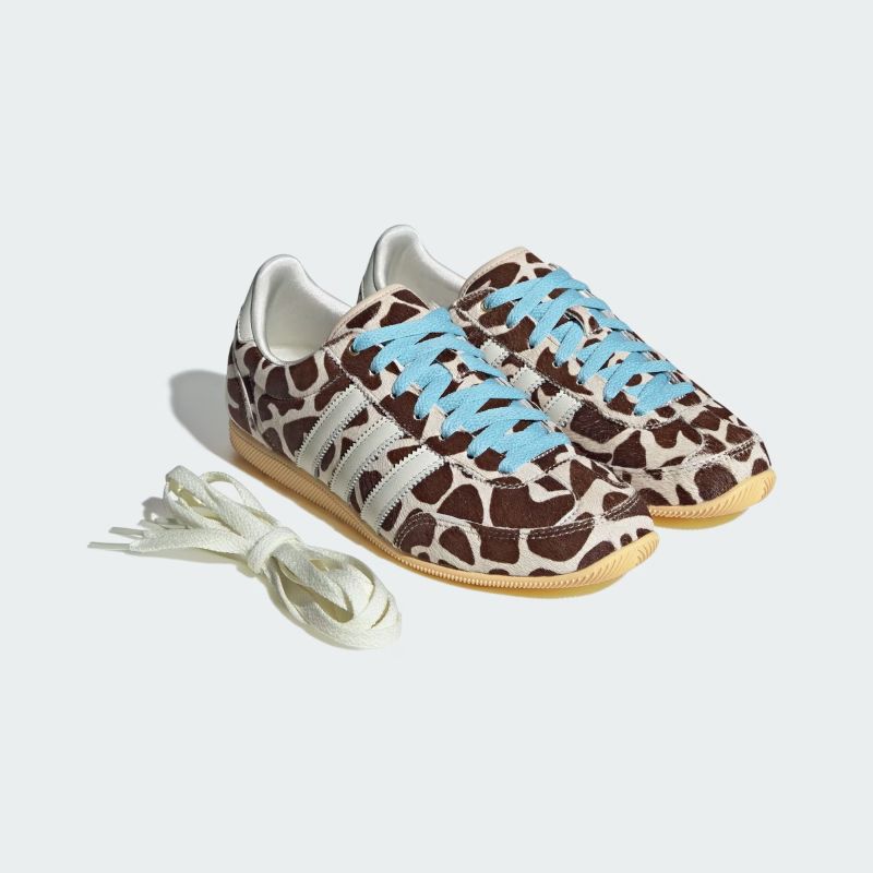 adidas 26Q2 adidas JAPAN W クリスタルリネン/アイボリー/オレンジティント KI6688