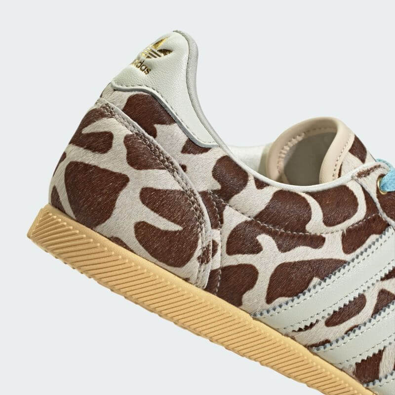 adidas 26Q2 adidas JAPAN W クリスタルリネン/アイボリー/オレンジティント KI6688