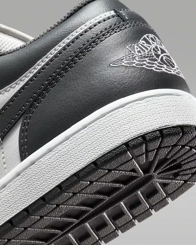 JORDAN BRAND FA25 AIR JORDAN 1 LOW アイアングレー/サミット