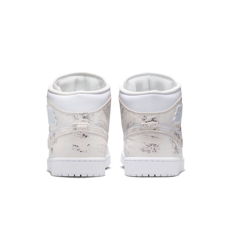 JORDAN BRAND SU26 AIR JORDAN 1 MID SE ホワイト/フィールドシルバー