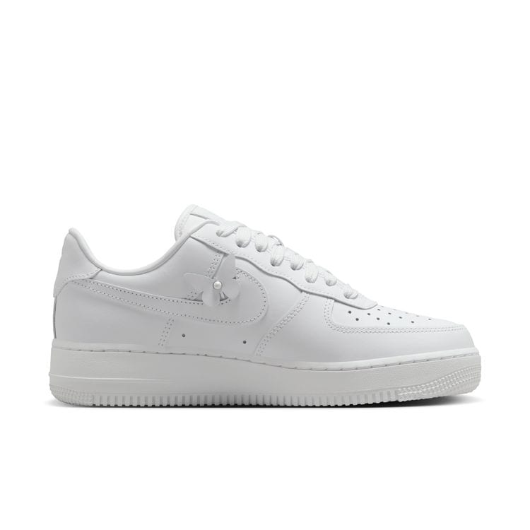 NIKE FA25 NIKE WMNS AIR FORCE 1LO ホワイト/ホワイト-ブラック IH4480-100