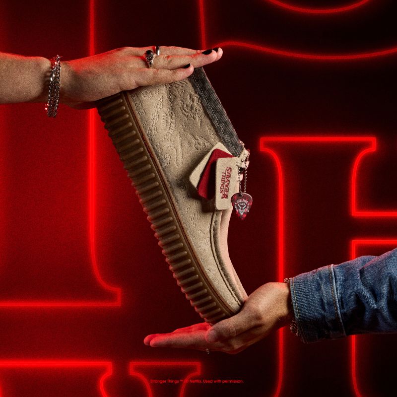 Clarks AW25 11/13 M Torhill Hi ST Off White -Stranger Things- 26183432