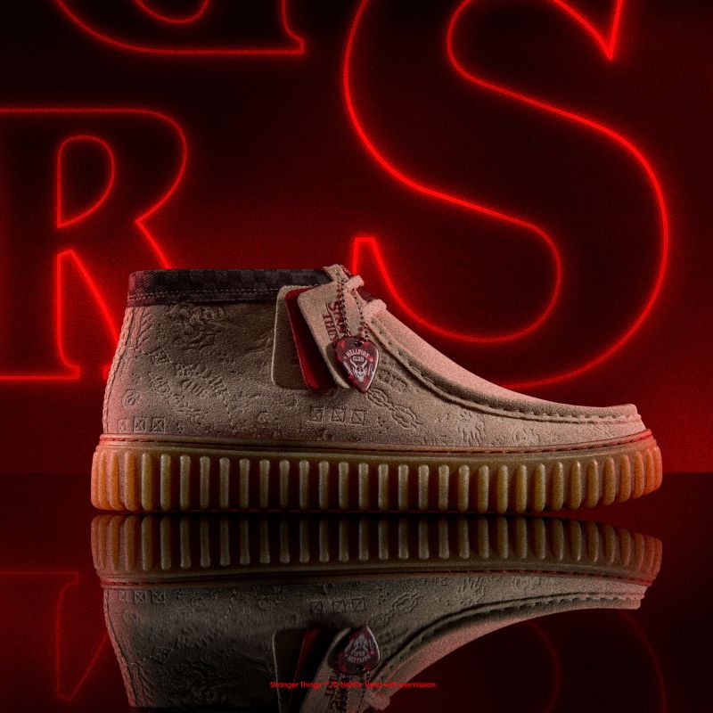 Clarks AW25 11/13 M Torhill Hi ST Off White -Stranger Things- 26183432