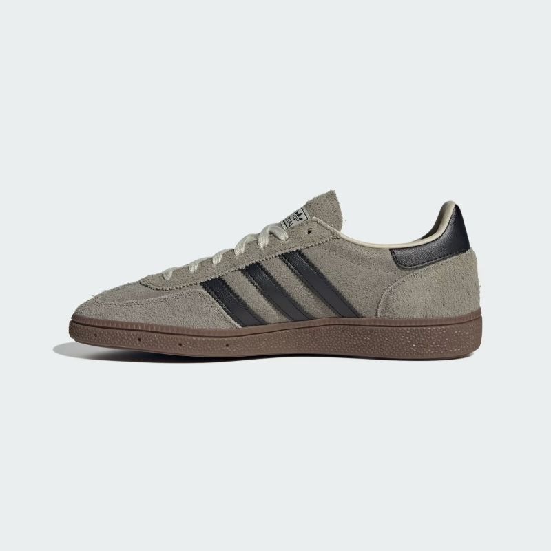 adidas 26Q4 adidas HANDBALL SPEZIAL シルバーペブル/コアブラック