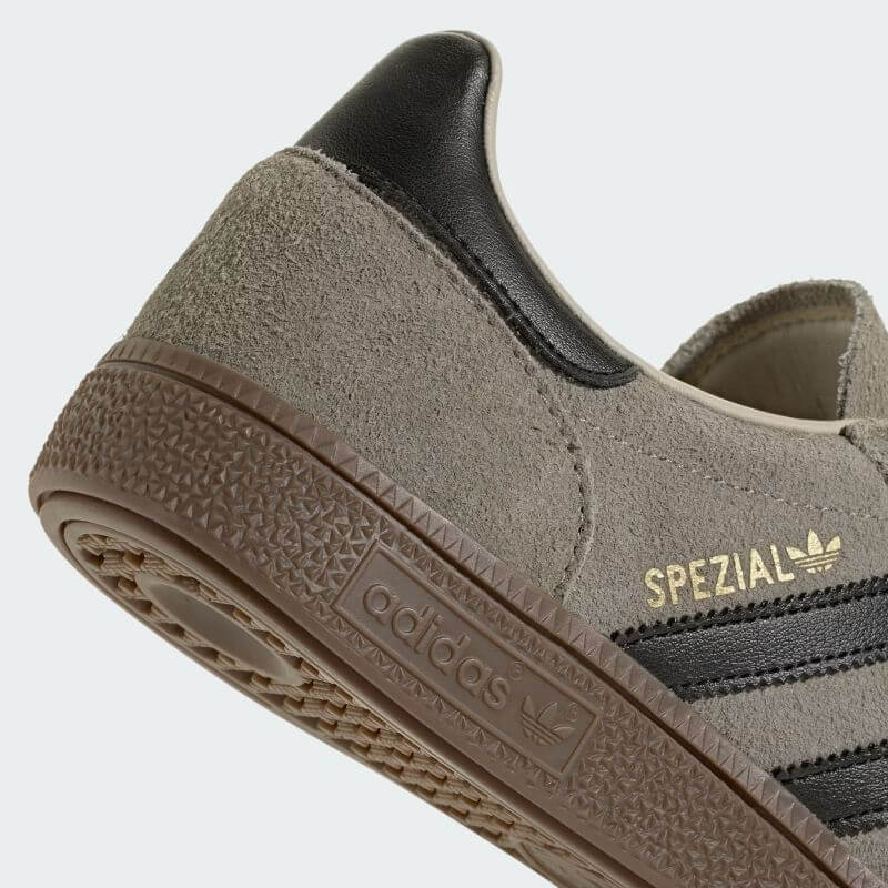 adidas 26Q4 adidas HANDBALL SPEZIAL シルバーペブル/コアブラック