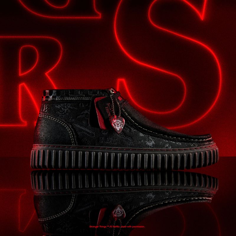 Clarks AW25 11/13 M Torhill Hi ST Black -Stranger Things- 26184650