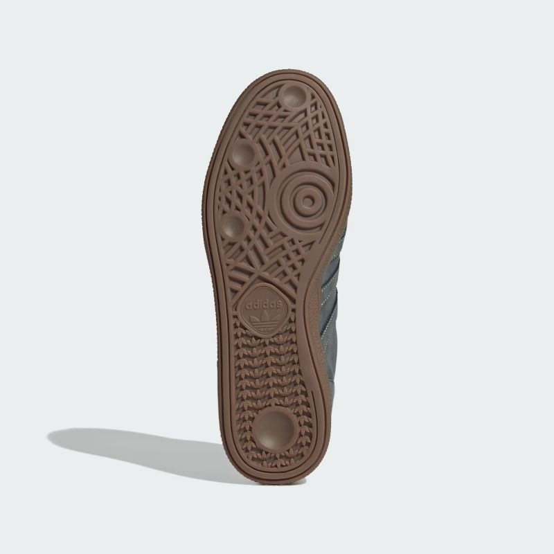 adidas 26Q4 adidas HANDBALL SPEZIAL カーボン/カーボン/ガム KJ9853
