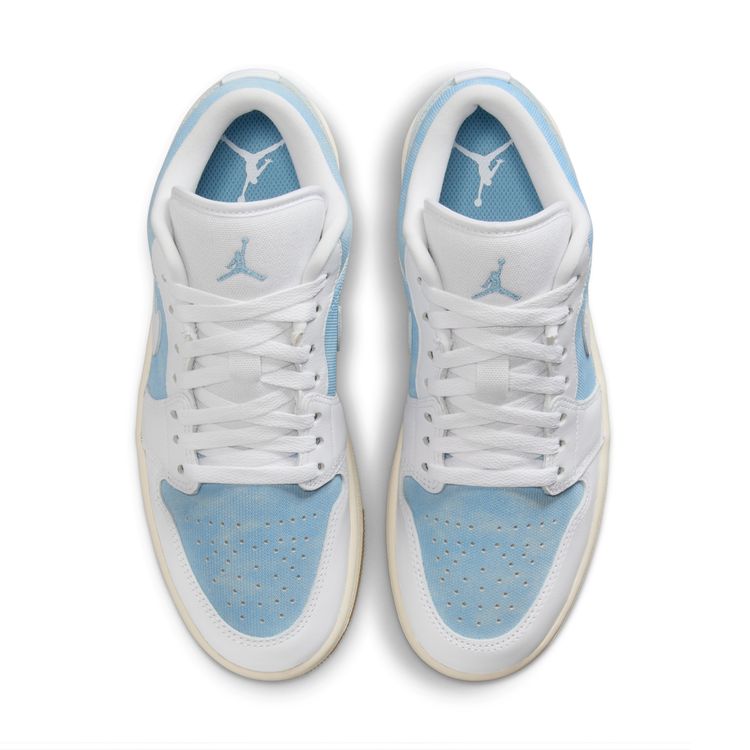 Nike Air Jordan 1 Low ライトブルー/ホワイト Nike Air Jordan 1 Low ライトブルー/ホワイト - メルカリ