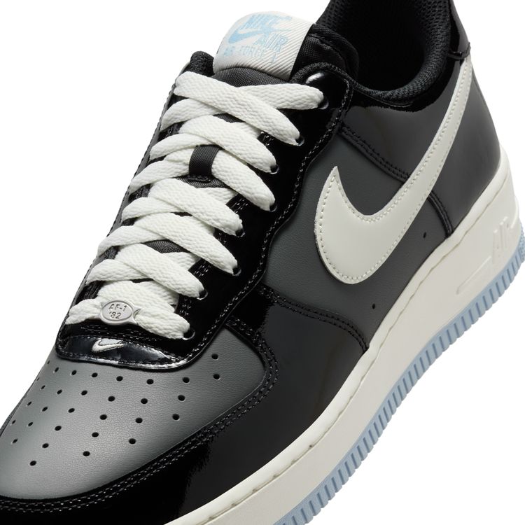 NIKE SU26 NIKE AIR FORCE 1 '07 ブラック/セイル-アーモリーブルー-アイアングレー IB7676-001