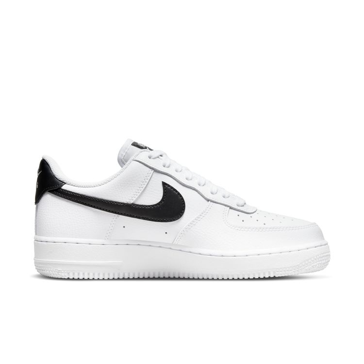 NIKE C/O NIKE WMNS AIR FORCE 1 '07 ホワイト/ブラック/ホワイト/ホワイト DD8959-103