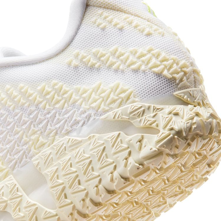 NIKE HO25 10/9 NIKE JA 3 EP ホワイト/ブラック-ココナッツミルク-デザートカーキ HF2794-101