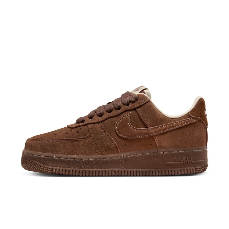 NIKE HO25 NIKE WMNS AIR FORCE 1 '07 カカオワオ/カカオワオ-サンドリフト FQ8901-259