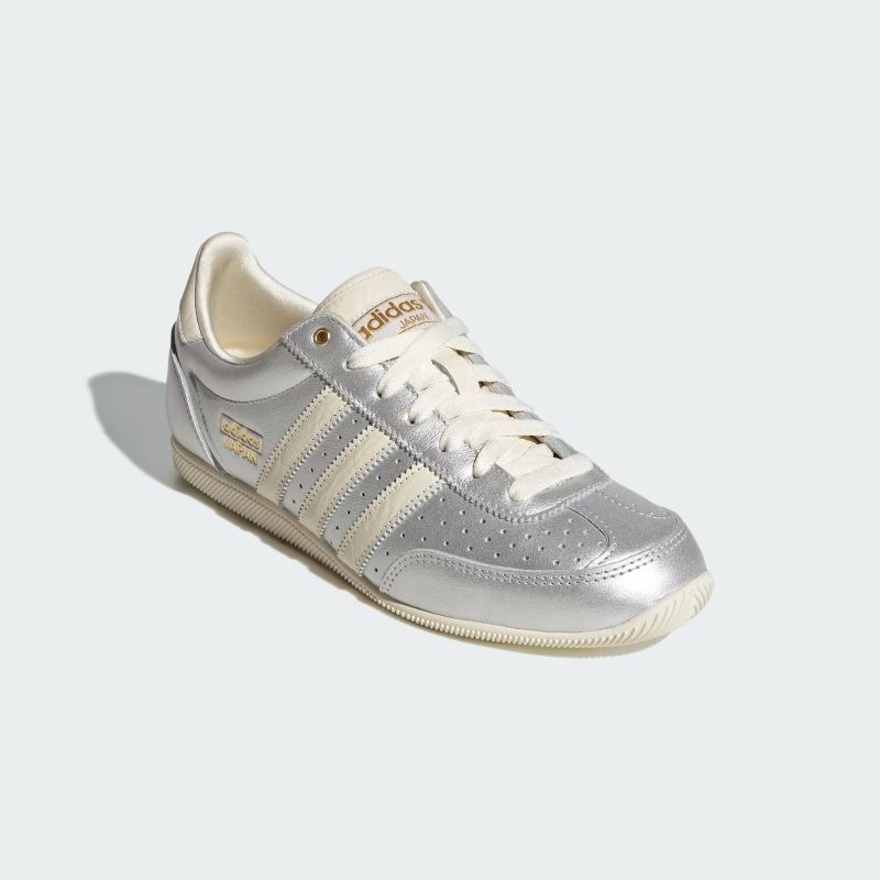 adidas 25Q4 11/1 JAPAN W シルバーメタリック/クリームホワイト/ゴールドメタリック KI8494