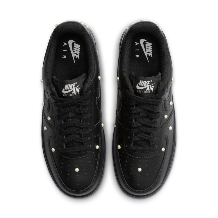 NIKE HO26 NIKE WMNS AIR FORCE 1 '07 SE ブラック/ブラック