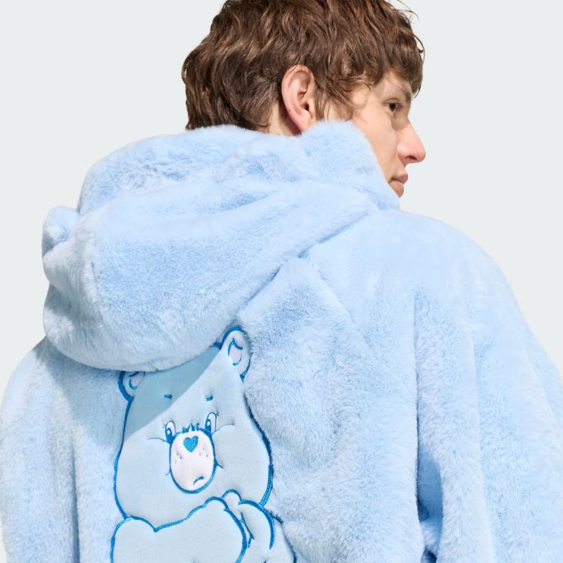 adidas 26Q3 adidas CARE BEAR FUR JKT クリアスカイ KS4325｜アメ横